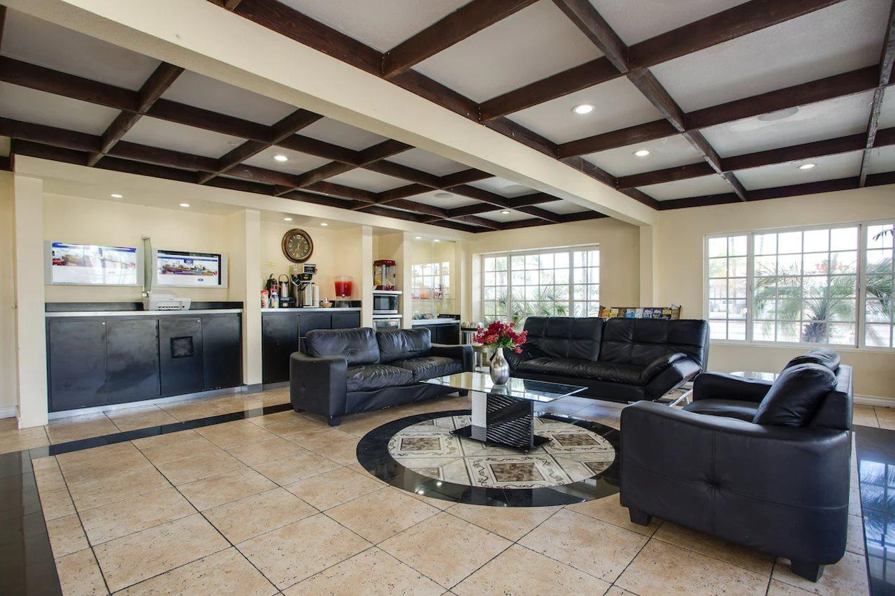 Best Inn & Suites Buena Park Esterno foto