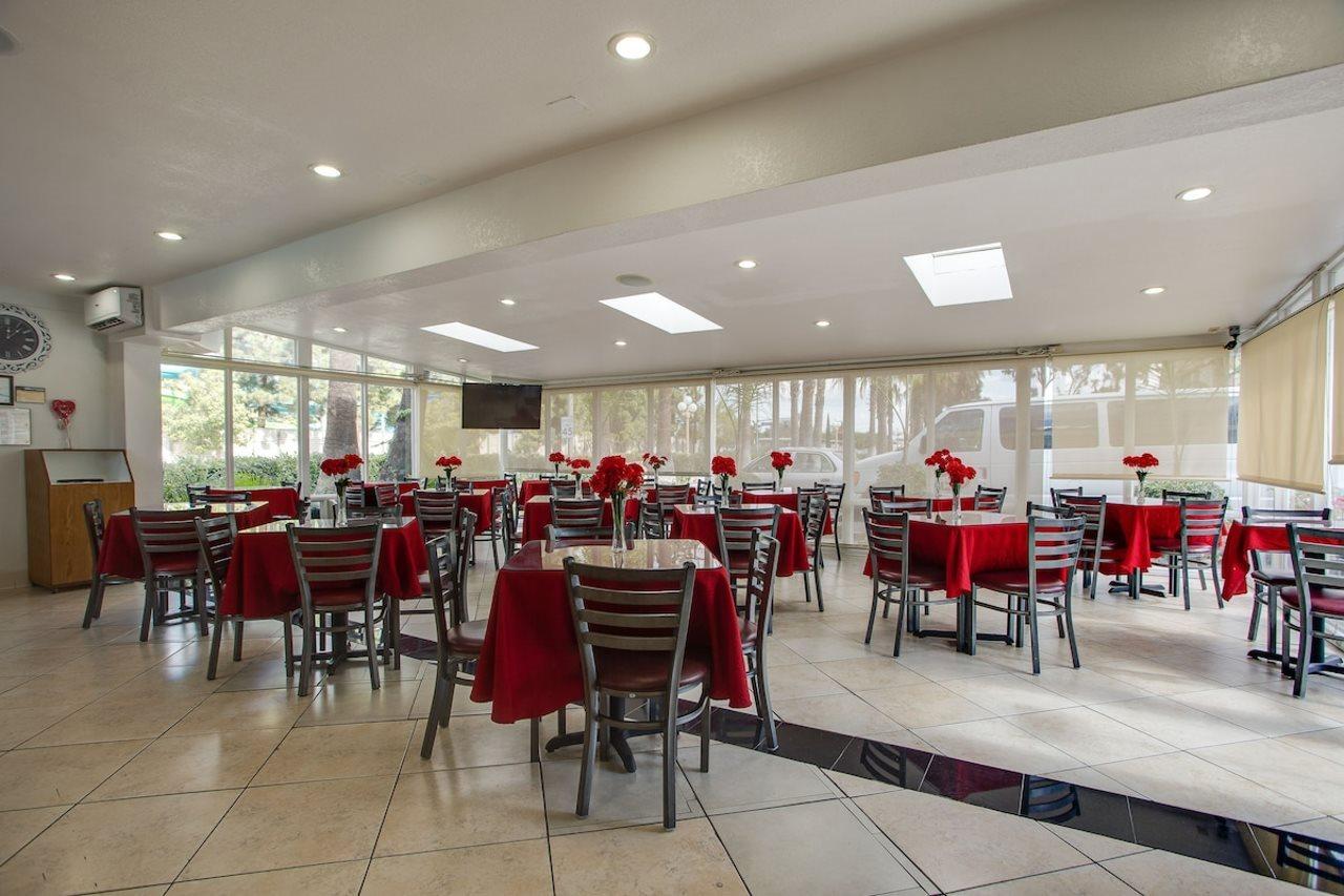Best Inn & Suites Buena Park Esterno foto