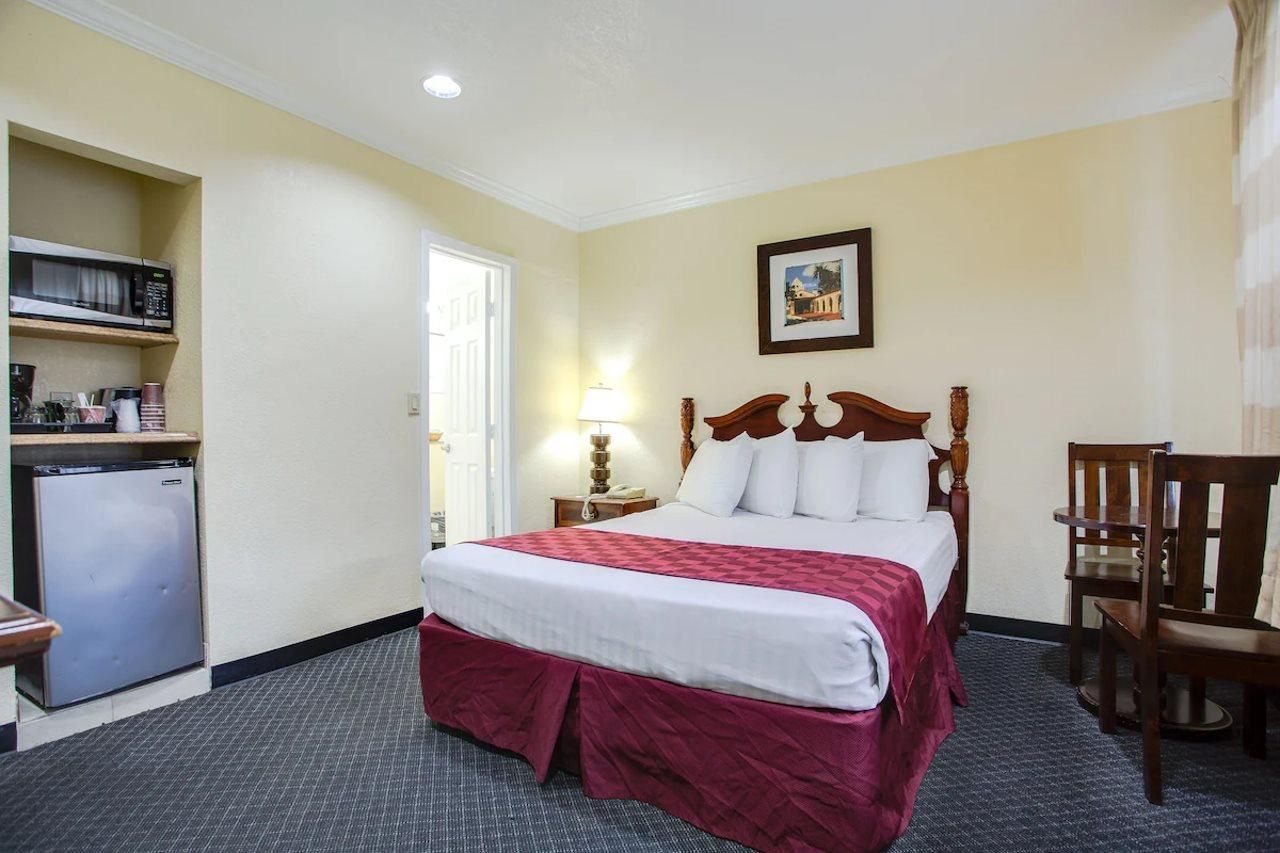 Best Inn & Suites Buena Park Esterno foto